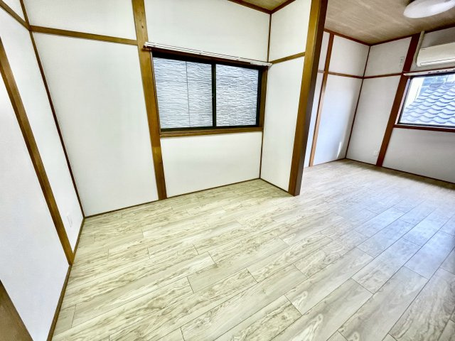 梅町貸家の寝室