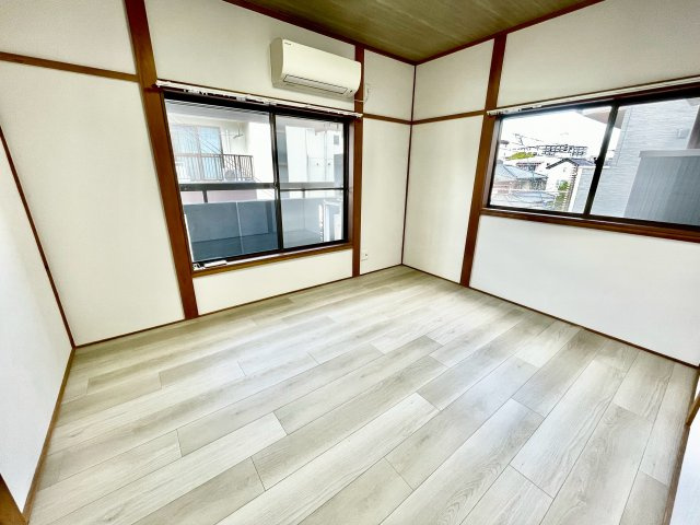 梅町貸家の寝室