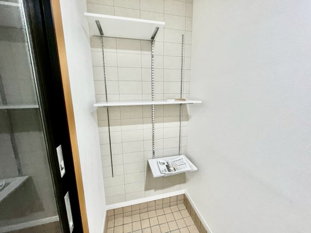 梅町貸家の収納