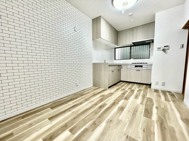 梅町貸家の居間・リビング