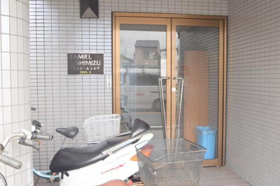 【エントランス】 | ファミールシミズ