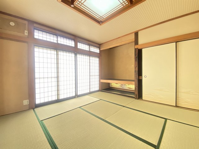 『八王子市中古戸建て』八王子市大和田町１【仲介手数料無料】の和室|～仲介手数料無料☆八王子ひなた不動産～八王子市大和田町　中古戸建
