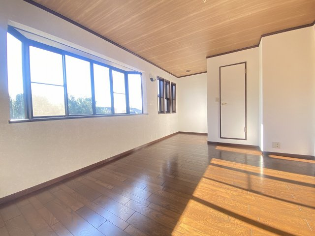 『八王子市中古戸建て』八王子市大和田町１【仲介手数料無料】の洋室|～仲介手数料無料☆八王子ひなた不動産～八王子市大和田町　中古戸建
