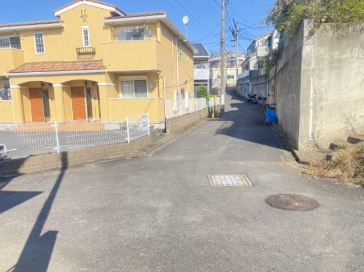 『八王子市中古戸建て』八王子市大和田町１【仲介手数料無料】の前面道路含む現地写真|～仲介手数料無料☆八王子ひなた不動産～八王子市大和田町　中古戸建
