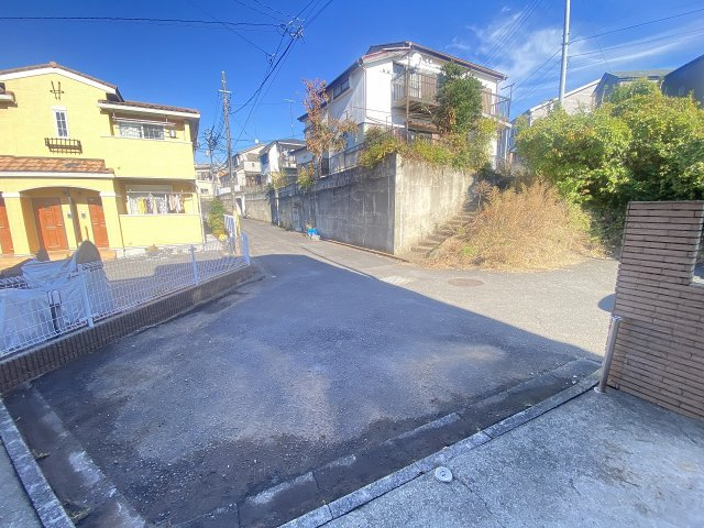 『八王子市中古戸建て』八王子市大和田町１【仲介手数料無料】の前面道路含む現地写真|～仲介手数料無料☆八王子ひなた不動産～八王子市大和田町　中古戸建
