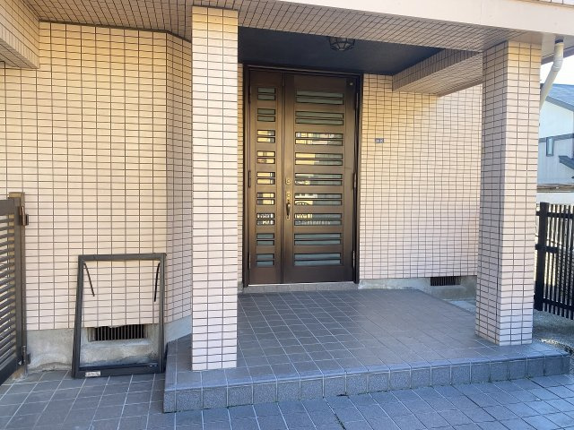 『八王子市中古戸建て』八王子市大和田町１【仲介手数料無料】の玄関|～仲介手数料無料☆八王子ひなた不動産～八王子市大和田町　中古戸建
