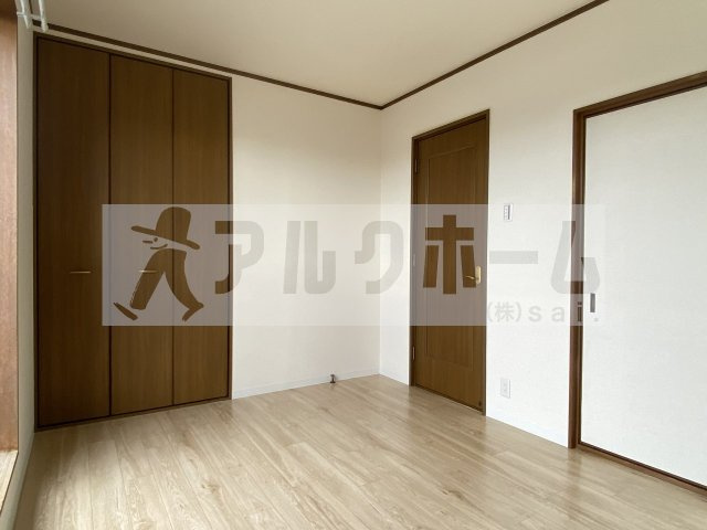 平野2丁目3LDKテラスハウスの洋室