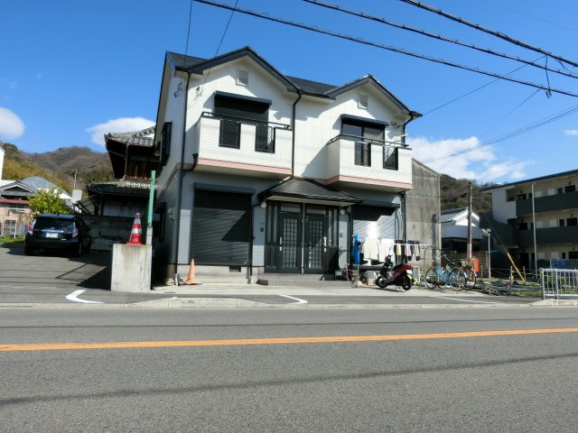 平野2丁目3LDKテラスハウスの外観