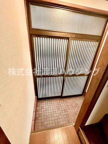 萱島東2丁目テラスハウスの玄関