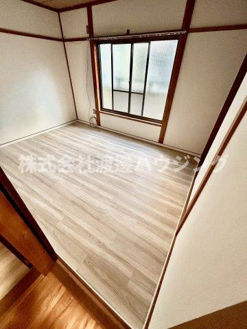 萱島東2丁目テラスハウスの洋室