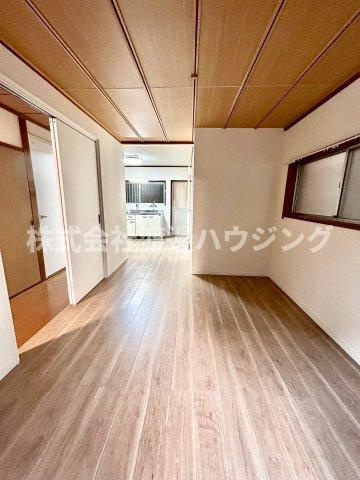 萱島東2丁目テラスハウスの居間・リビング