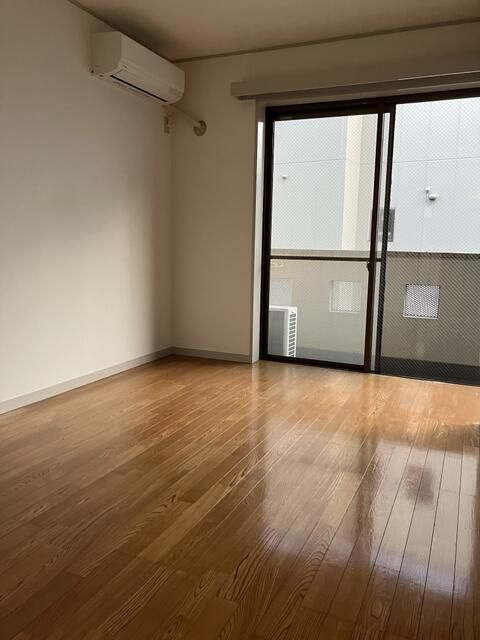 グランドメゾンオオツカの居間・リビング