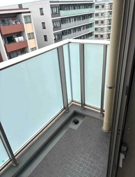墨田区亀沢４丁目の賃貸マンションのバルコニー
