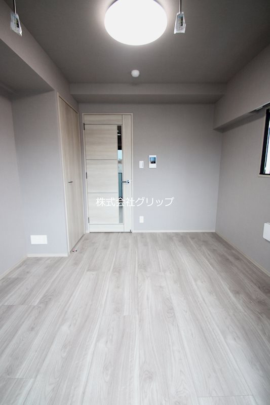 Le'a横濱南太田駅前の居間・リビング