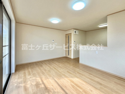 【ダイニング】 | 掛川市秋葉路 中古戸建て | LDK約14帖