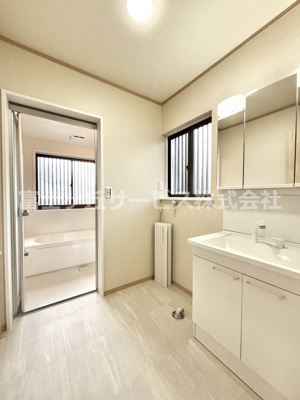 【脱衣所】 | 掛川市秋葉路 中古戸建て | 洗面脱衣室です