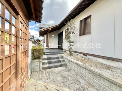 【エントランス】 | 掛川市秋葉路 中古戸建て | エントランスです