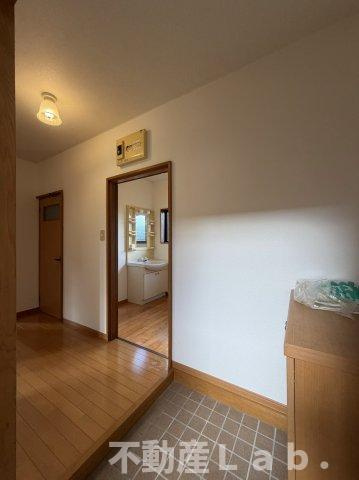 パークアベニューBの玄関|※反転タイプのお写真です。