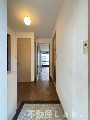 グランディール豊福の玄関