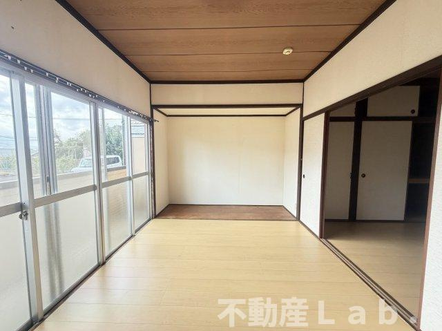 エンゼルハイツ松橋の洋室