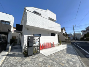 【前面道路含む現地写真】 | 2025年12月1日撮影