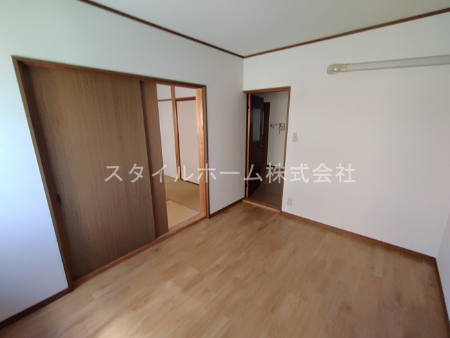 【居間・リビング】 | サンハイツオザワ | イメージ写真です。