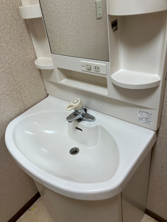 千住緑町戸建の洗面所