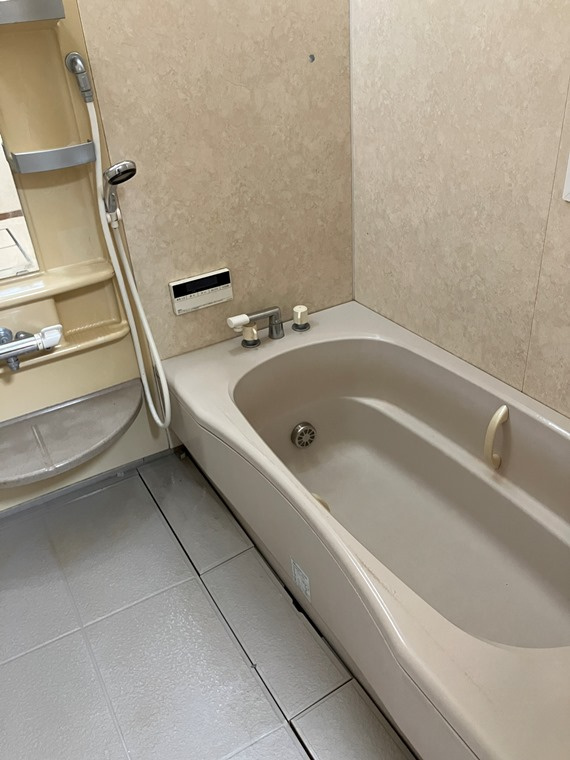 千住緑町戸建の浴室