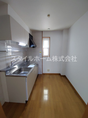 【居間・リビング】 | ロイヤルハイツ五番館 | イメージ写真です。