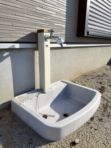 【設備】 | 福津市津屋崎７丁目 | お庭に水栓があるので洗車やガーデニングなど何かと便利に使えます
