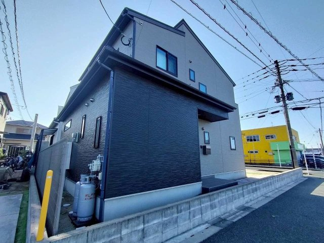 【外観】 | 福津市津屋崎７丁目 | 落ち着きのあるツートンカラーで大人っぽい外観です