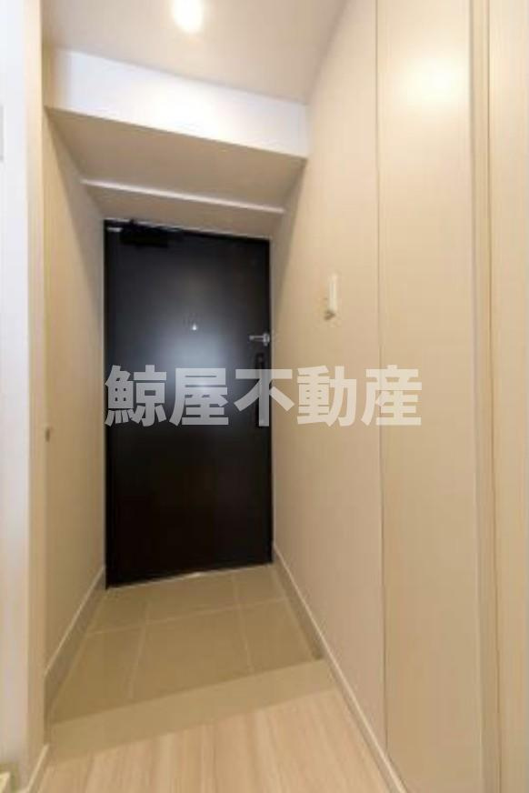 アネーロ銀座の玄関|収納もある玄関です