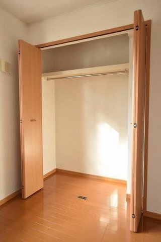 ヴィラ　グレイスフル　Ⅰの収納