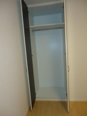 ウィング東合川の収納|クローゼット