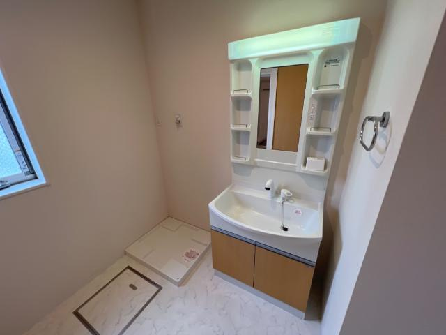 シェルル・ロコＢの洗面所|洗面