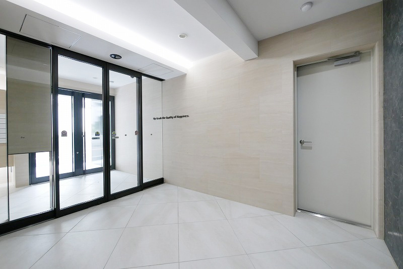 LUMEED横濱山手の外観