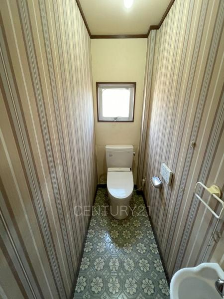 前橋市南町三丁目中古のトイレ|温水シャワー洗浄機能付きです。