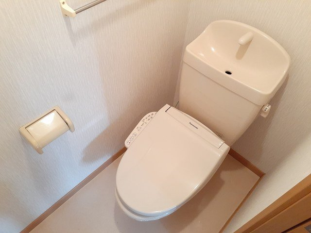 セードルαのトイレ|清潔感のあるトイレです