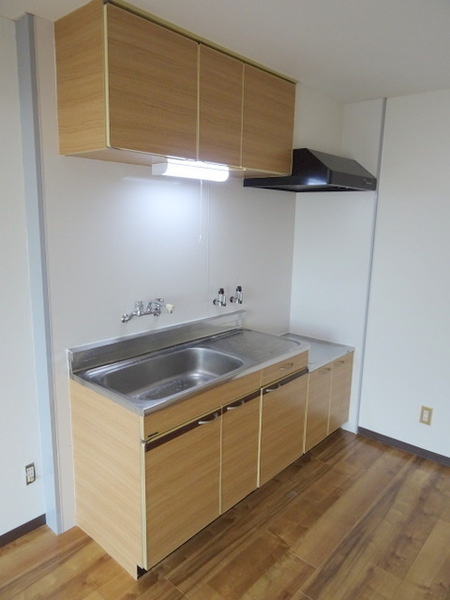 栄平尾マンションのキッチン|★広めで調理しやすい★