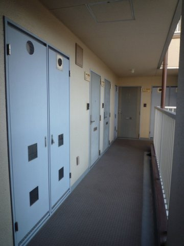 ＡＺ２６のエントランス|★明るい共有部分★