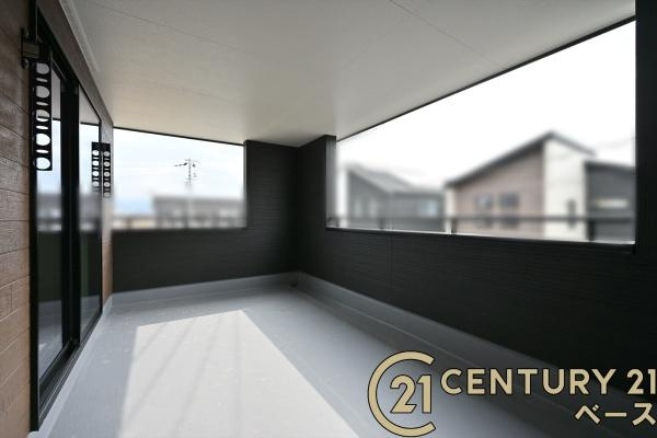 リーブルガーデン杏町 ３号棟 ／新築一戸建の駐車場|■現地撮影写真■駐車スペース２台分完備！