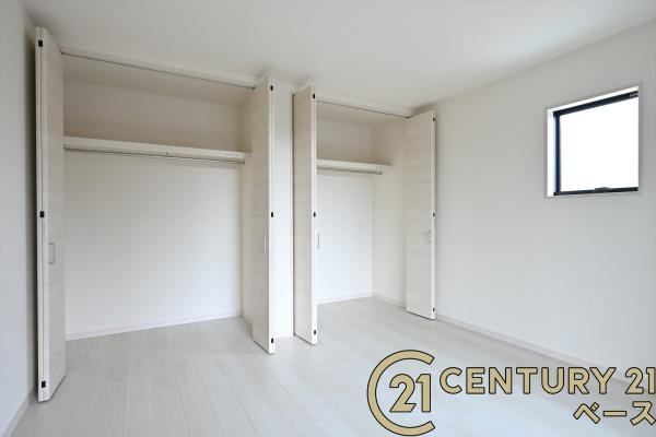 リーブルガーデン杏町 ３号棟 ／新築一戸建の内観：施工例|■三面鏡タイプのミラーキャビネット！収納スペースも豊富です！■