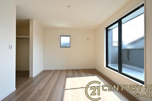 リーブルガーデン杏町 ２号棟 ／新築一戸建の内観：施工例|■ＴＶモニター付きインターホンで防犯対策もバッチリ！来客も一目でわかり安心です！■