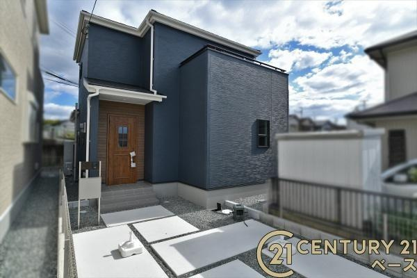 リーブルガーデン学園緑ケ丘 ２号棟 ／新築一戸建の外観|■≪同仕様写真≫■耐震等級３の地震に強安心の邸宅！雨で汚れを洗い流してくれるセルフクリーニング機能付き外壁！お気軽にお問い合わせください！■