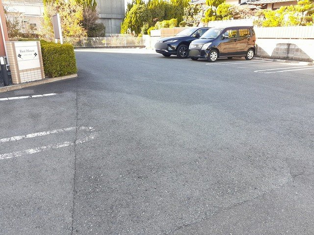 Ｒｅｓｔ　Ｈｏｕｓｅの駐車場