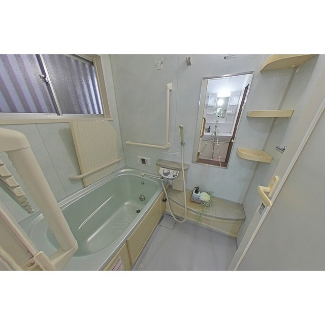 岐阜市下奈良１丁目の一戸建ての浴室