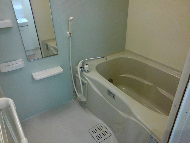 ヴィラ　サローネの浴室