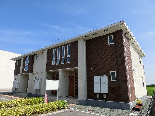 トリニティ　ヴィレッジ　Ⅱ