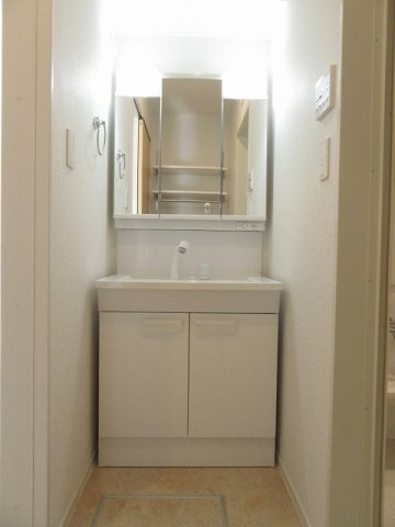 ブーゲンヒルズレイ浜田の洗面所