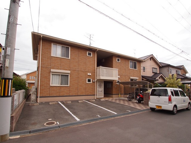 パセオ真美Ｄの駐車場